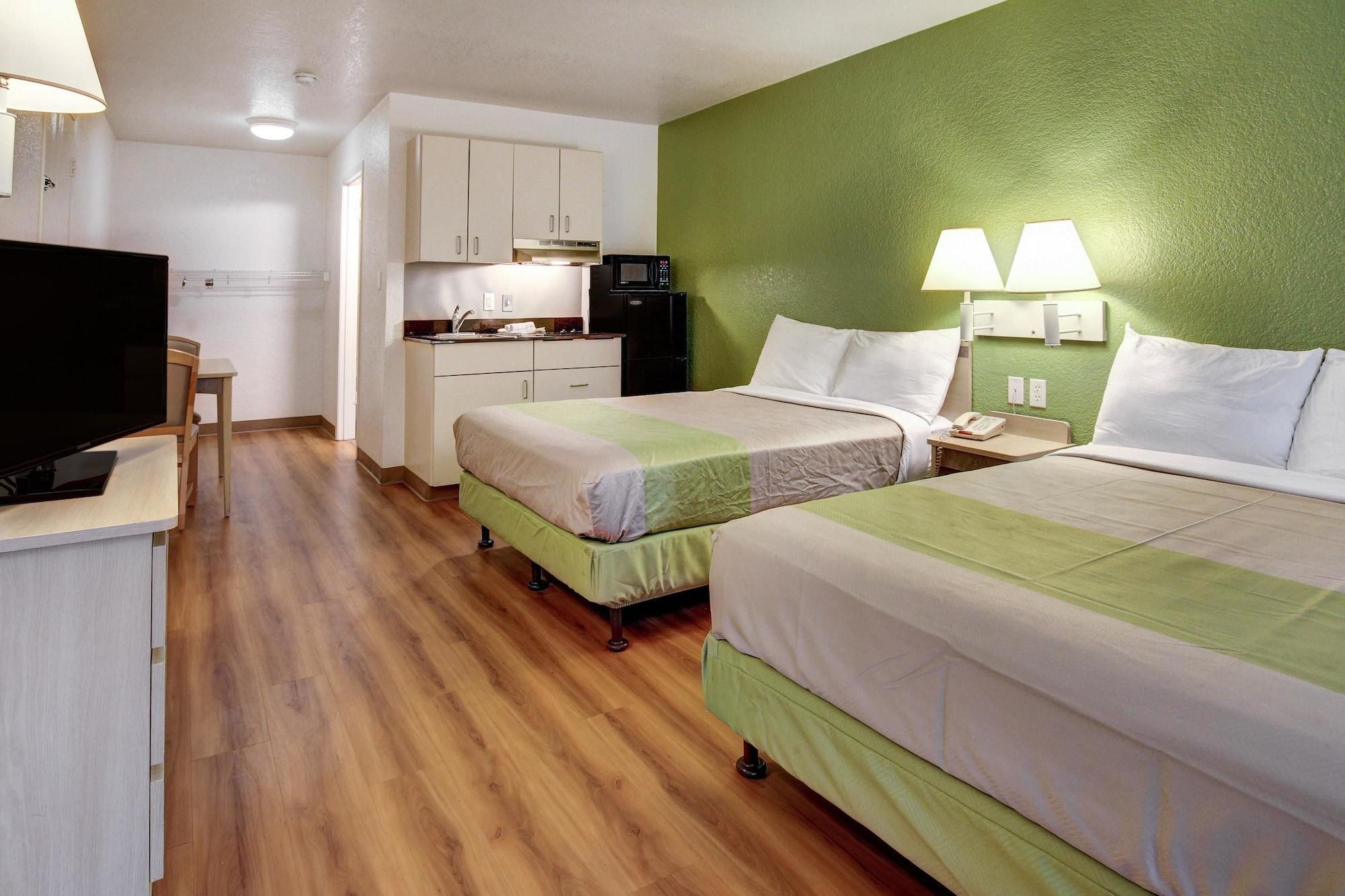 Days Inn By Wyndham Waco University Area Екстериор снимка